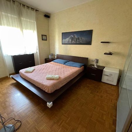 Impeccable Bnb In Milan Next To M1 Metro 10 Mins Away From Duomo Wi-Fi Feel Like Home Eksteriør billede