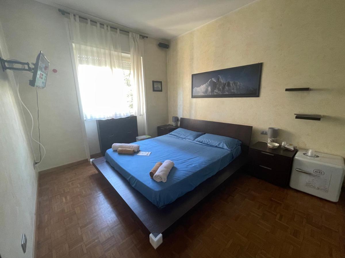 Impeccable Bnb In Milan Next To M1 Metro 10 Mins Away From Duomo Wi-Fi Feel Like Home Eksteriør billede
