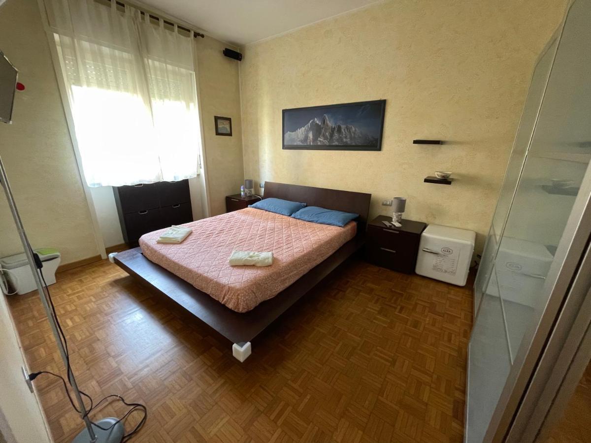 Impeccable Bnb In Milan Next To M1 Metro 10 Mins Away From Duomo Wi-Fi Feel Like Home Eksteriør billede