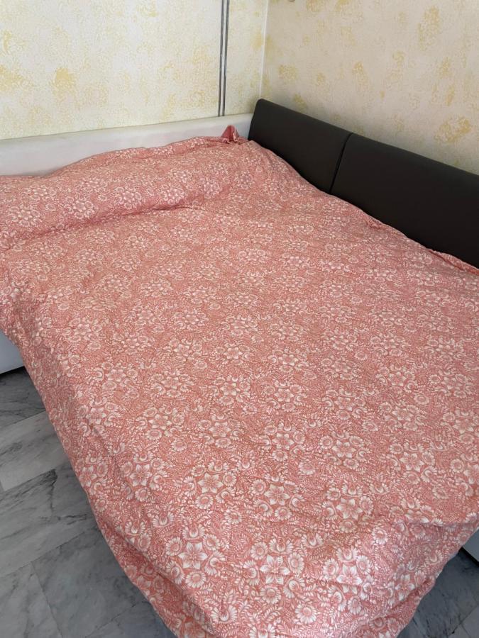 Impeccable Bnb In Milan Next To M1 Metro 10 Mins Away From Duomo Wi-Fi Feel Like Home Eksteriør billede