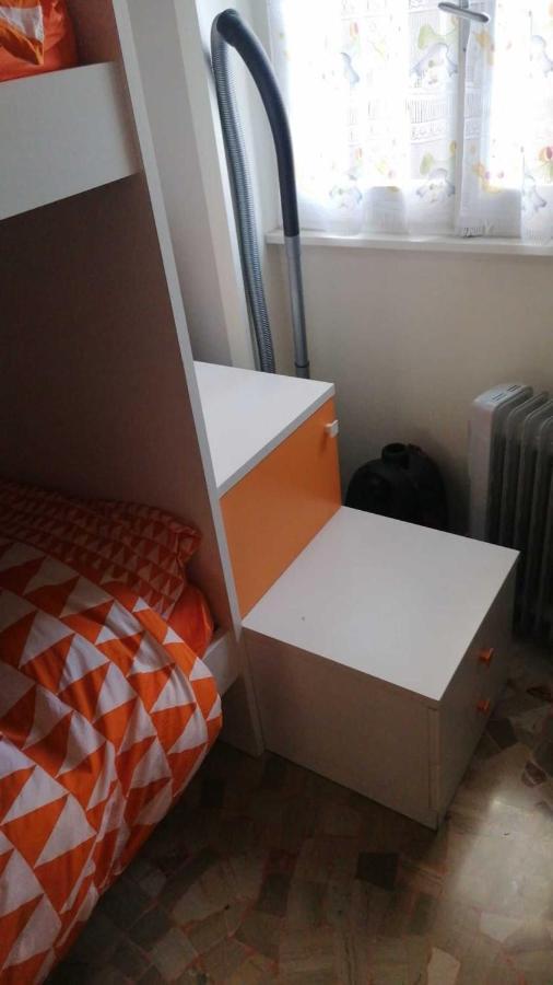 Impeccable Bnb In Milan Next To M1 Metro 10 Mins Away From Duomo Wi-Fi Feel Like Home Eksteriør billede