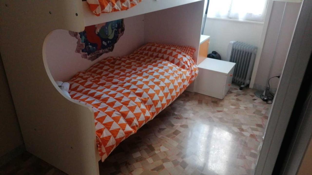 Impeccable Bnb In Milan Next To M1 Metro 10 Mins Away From Duomo Wi-Fi Feel Like Home Eksteriør billede