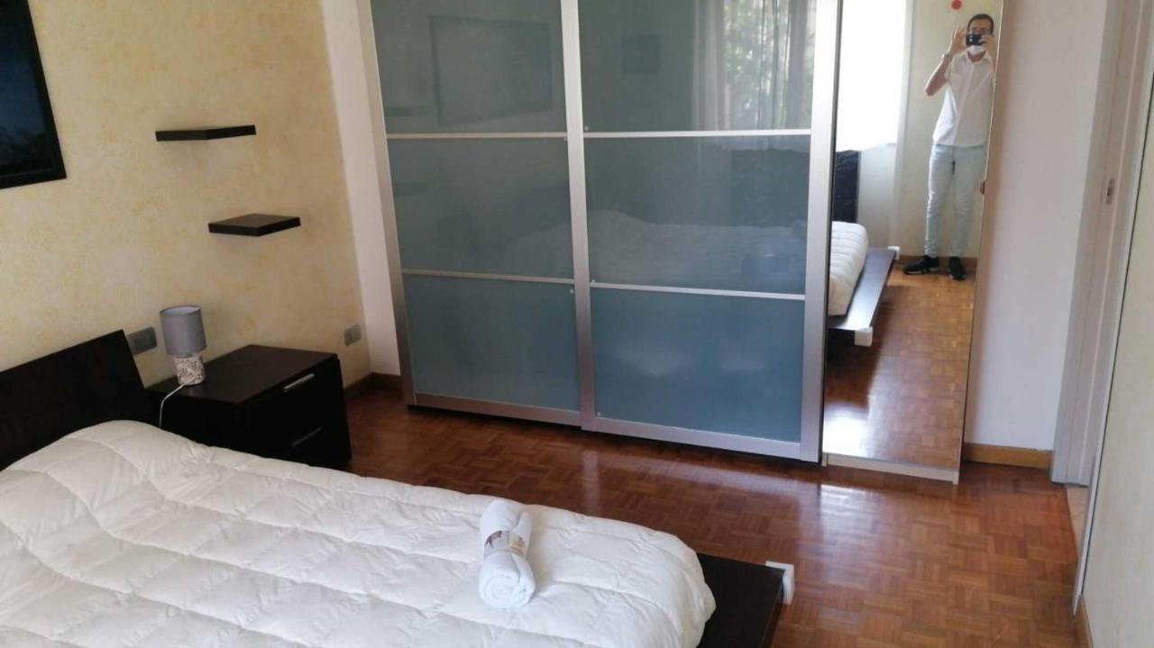 Impeccable Bnb In Milan Next To M1 Metro 10 Mins Away From Duomo Wi-Fi Feel Like Home Eksteriør billede